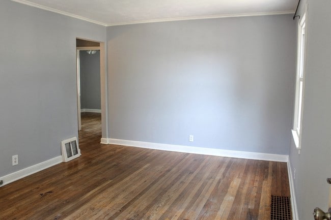Building Photo - 1348 S 51st Ave