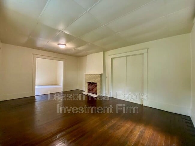 Building Photo - 2538 Emery St