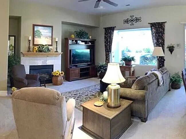 Foto del edificio - Charming 2 bedroom 2 bathroom home in Sunb...