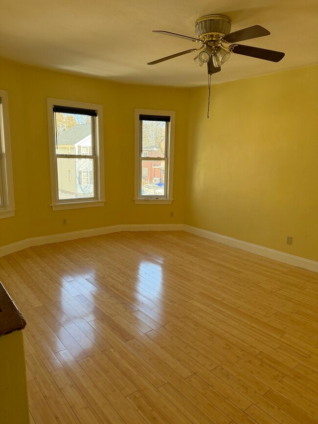 Building Photo - 111 Florida St