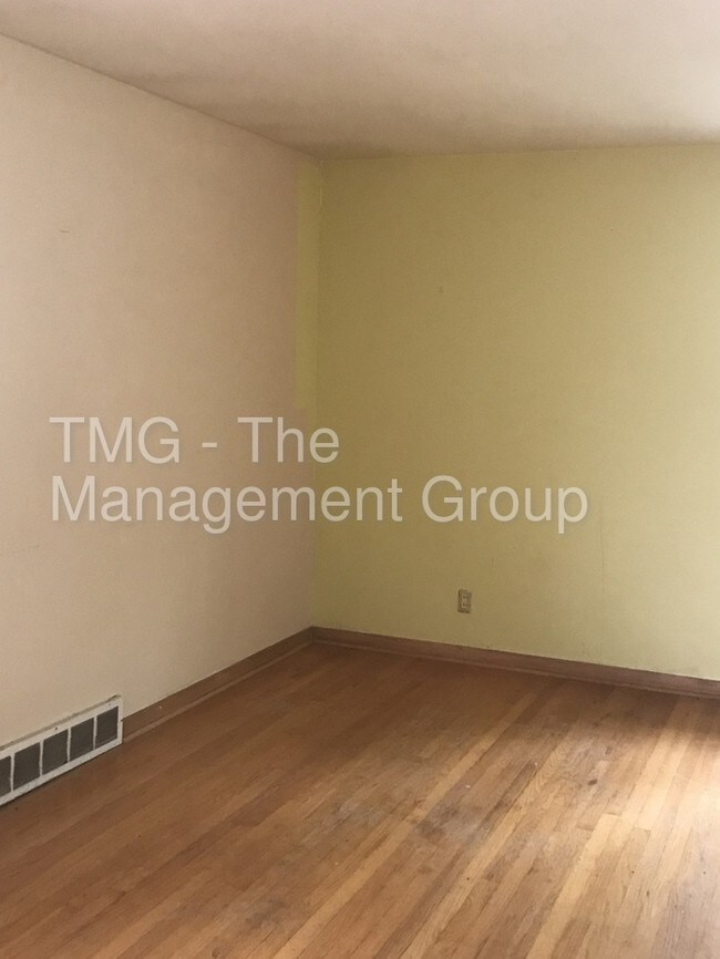 Building Photo - 4315 N 88th St