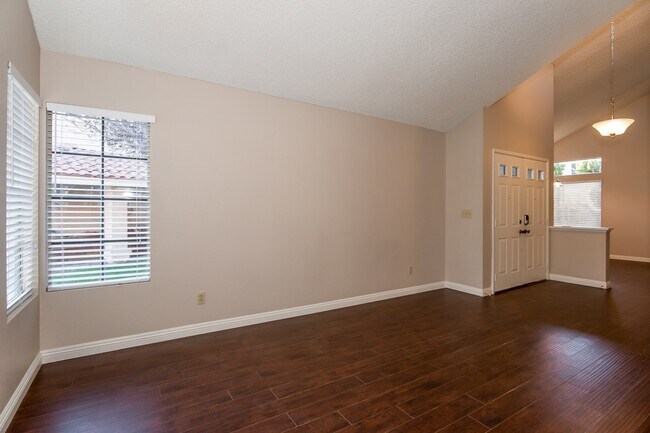 Building Photo - 330 Hutchings Ln