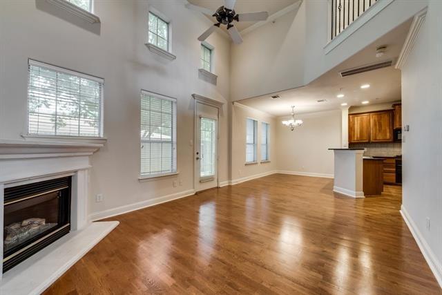Building Photo - 4484 Jardin St