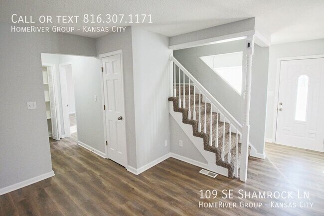 Foto del edificio - Gorgeous Single-Family Home in Blue Springs!