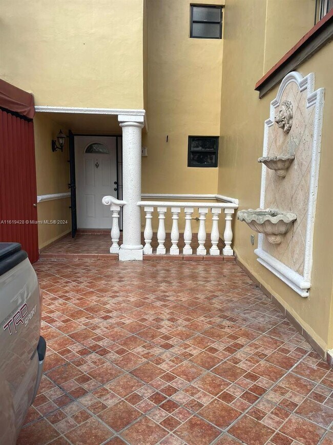 Foto del edificio - 5391 W 20th Ct
