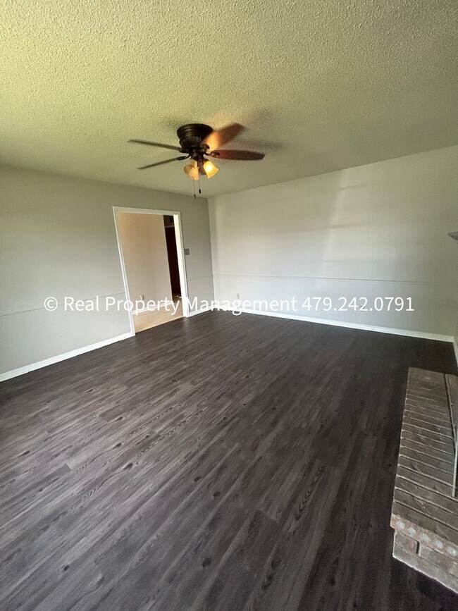 Foto del edificio - 2320 S 50th St