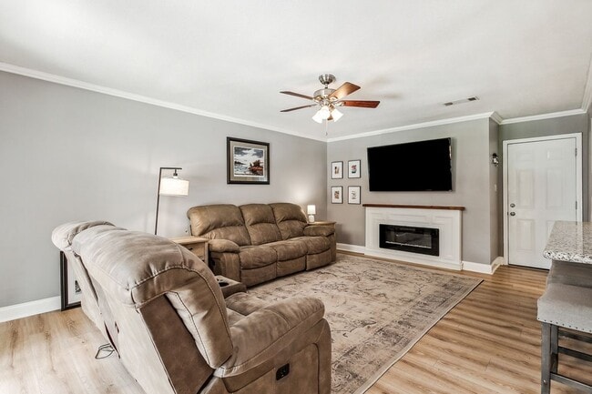 Building Photo - 126 Kempsey Ct