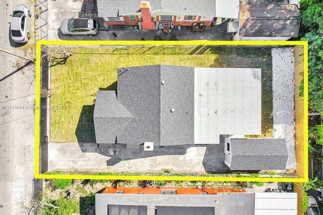 Foto del edificio - 3040 NW 13th Ave