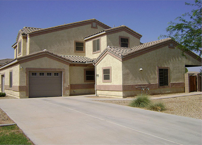 Building Photo - Luke Family Homes