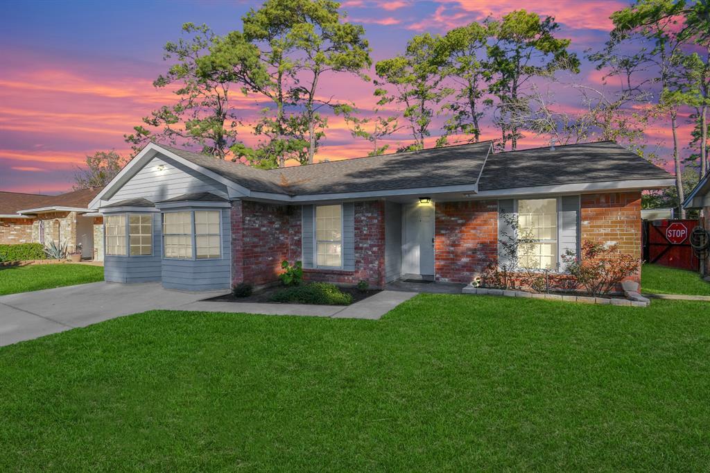 Primary Photo - 7414 Battlewood Dr