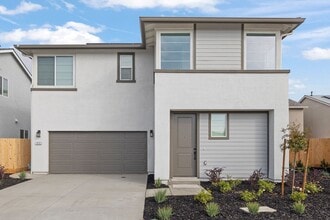 Building Photo - 1312 W Prescott Ave