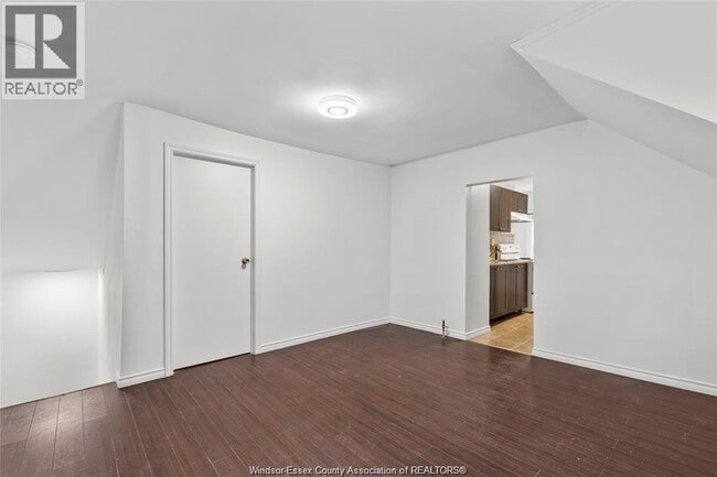 Building Photo - 947 Windsor Ave