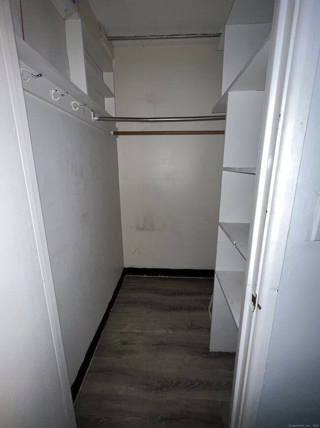 Building Photo - 1575 Boston Ave