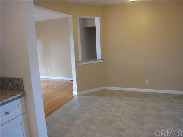 Building Photo - 707 Marsolan Ave