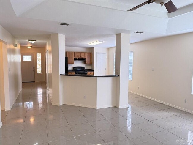 Foto del edificio - 3206 San Mateo Pkwy