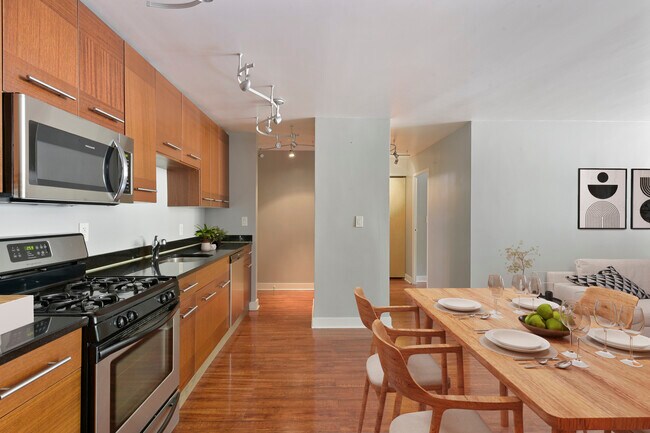 Building Photo - 2500 Blaisdell Ave