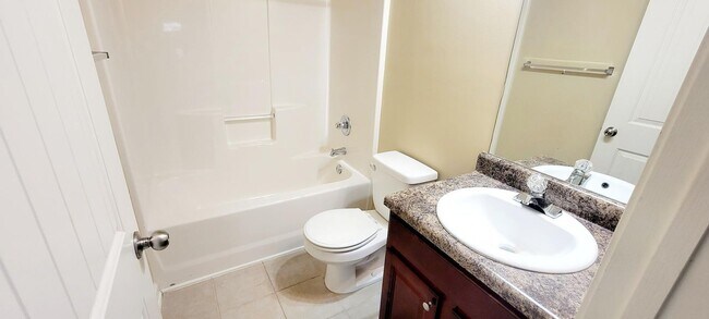 Foto del edificio - AVAILABLE NOW IN BERKLEY HILLS