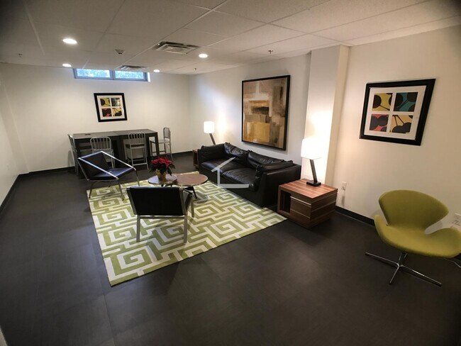 Building Photo - Available now - No Broker fee - Allston 2 bed