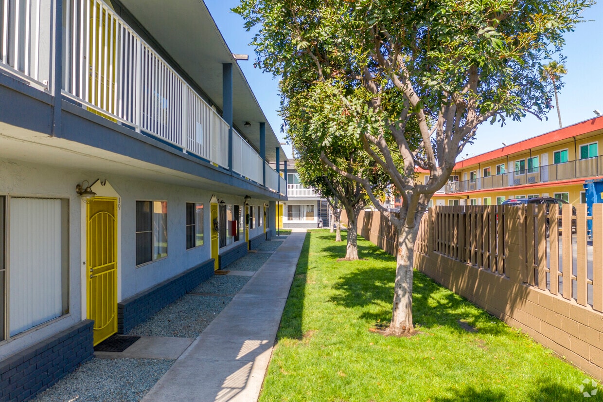 The Atherton Apartments in Chula Vista, CA Westside Rentals