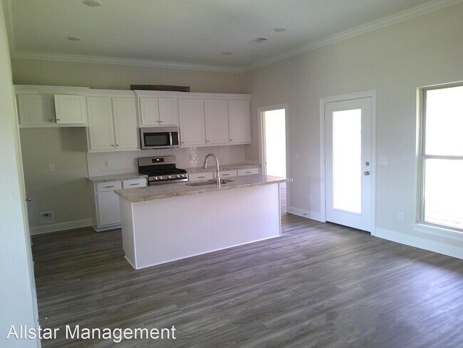 Building Photo - 4 br, 2 bath House - 120 Bailey Cove