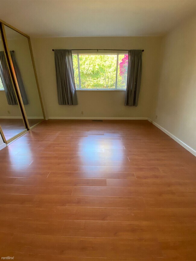 Building Photo - 4 br, 2 bath House - 631 Stemel Court