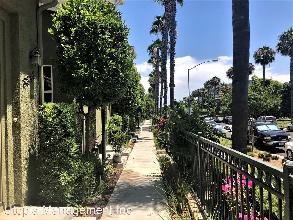 Primary Photo - 3 br, 3 bath House - 8838 Spectrum Center ...