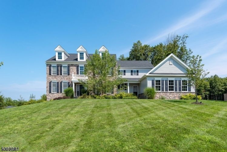 Foto principal - 1 Stark Ct