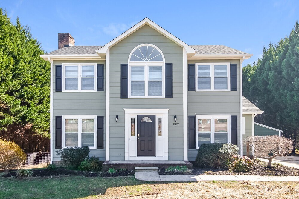 Foto principal - 1579 Hoffman Rd