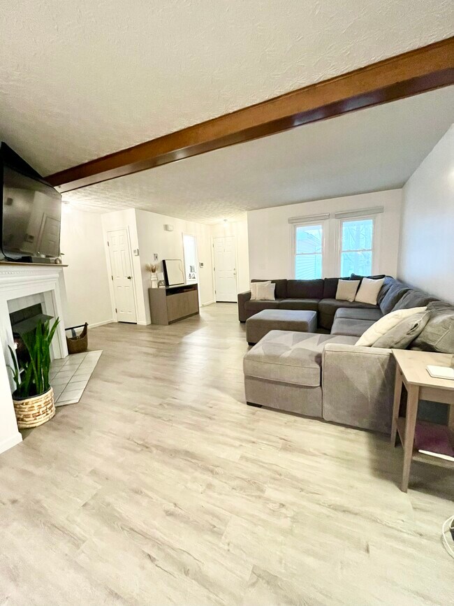 3877 Oakbridge Ln Unit 3877 Oakbridge Lane, Dublin, OH 43016 Condo