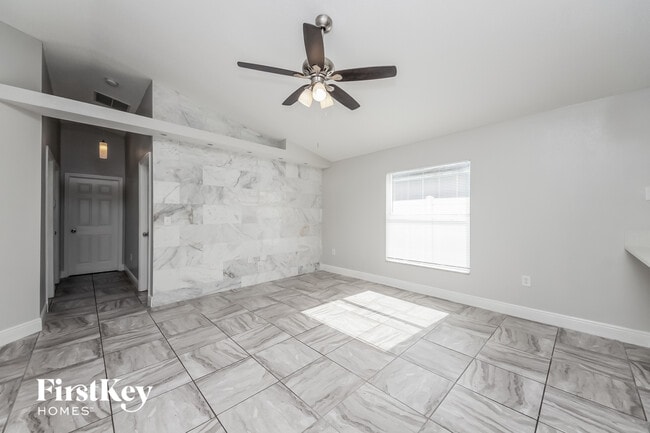 Foto del edificio - 4117 Berkshire Bay Ct