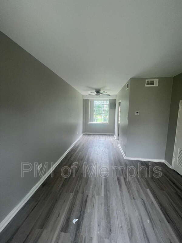 Foto del edificio - 1919 S Parkway