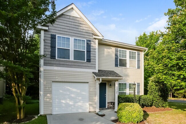 Foto del edificio - 15745 Lakepoint Forest Dr