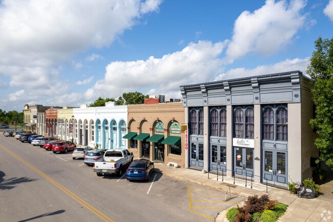 Hutto's downtown is full of unique shops and restaurants.