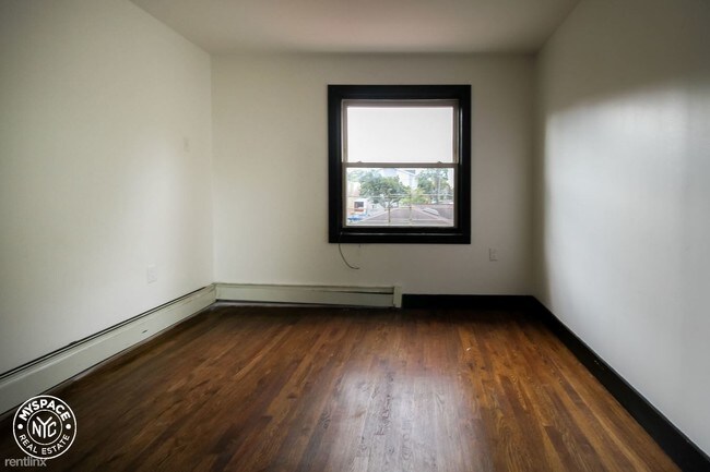 Building Photo - 3 br, 2 bath Apartment - 8046 59th St