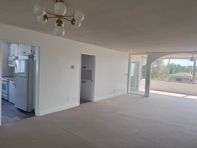 Foto del edificio - 8701 Delgany Ave