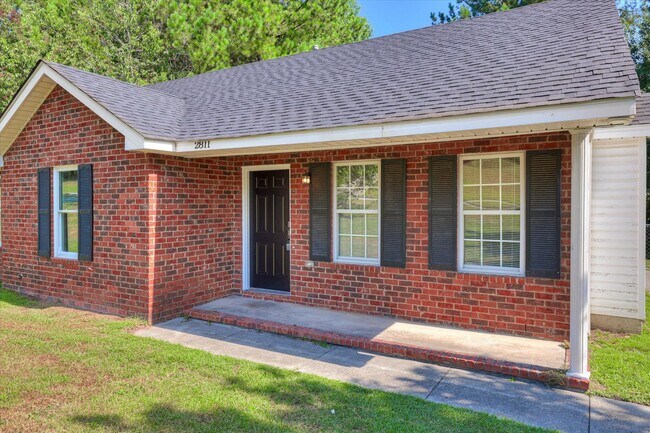 Foto del edificio - 2811 Bennington Dr