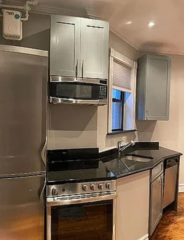Photo - E. 23rd St , 3rd Ave Apartment