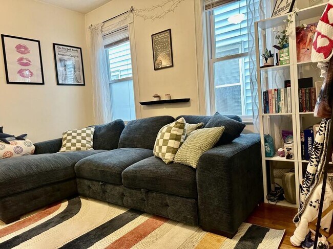 Foto del edificio - 3 bedroom in Cambridge MA 02141