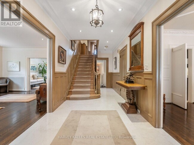 Building Photo - 14 Dewbourne Ave