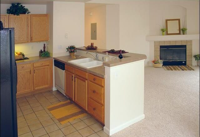 Building Photo - 5225 White Willow Dr