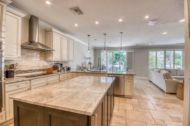 Foto del edificio - 2245 Monet Rd