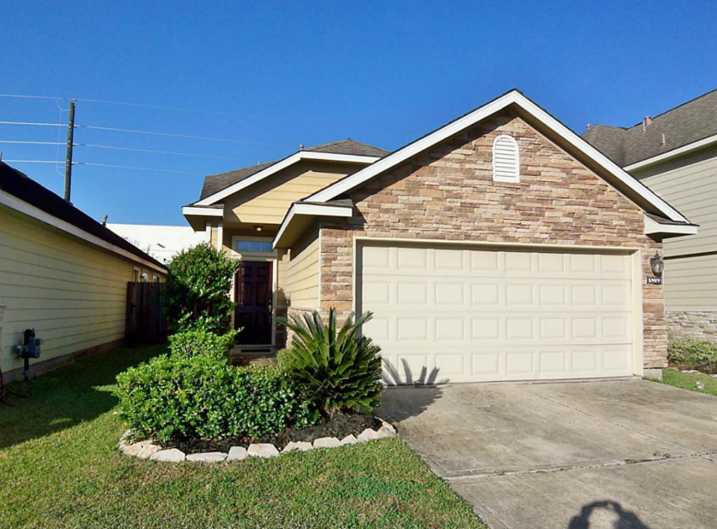 Primary Photo - 10819 Windfern Lakes St