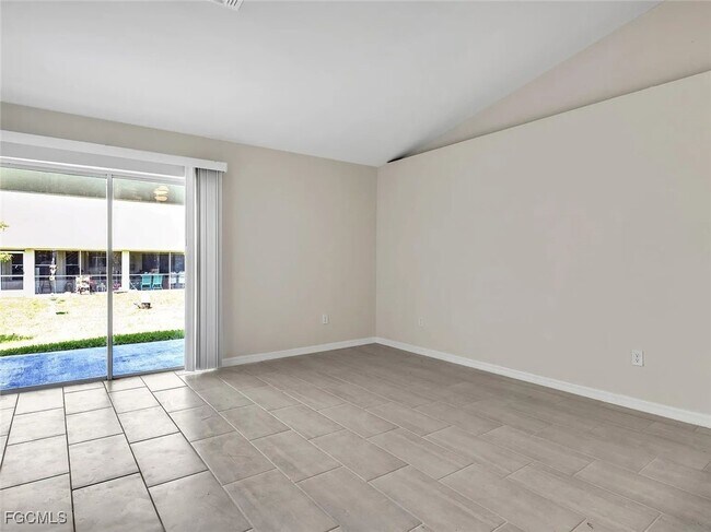 Foto del edificio - 4622 SW 8th Ct