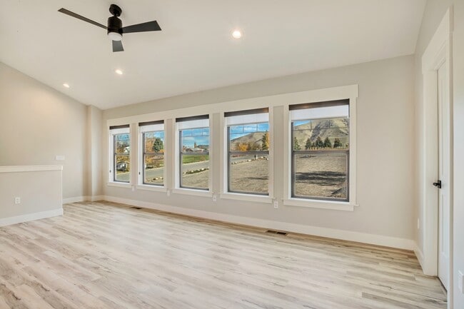 Building Photo - 4031 W 12350 S