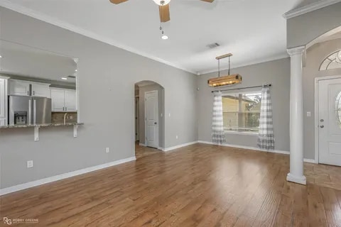 Building Photo - 204 Southern Creek Cir