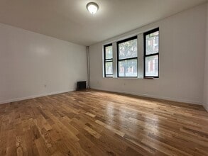 Building Photo - 615 W 176th St