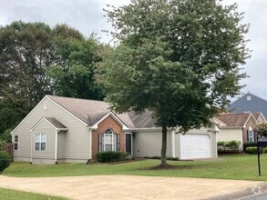 Building Photo - 2328 Leacroft Way