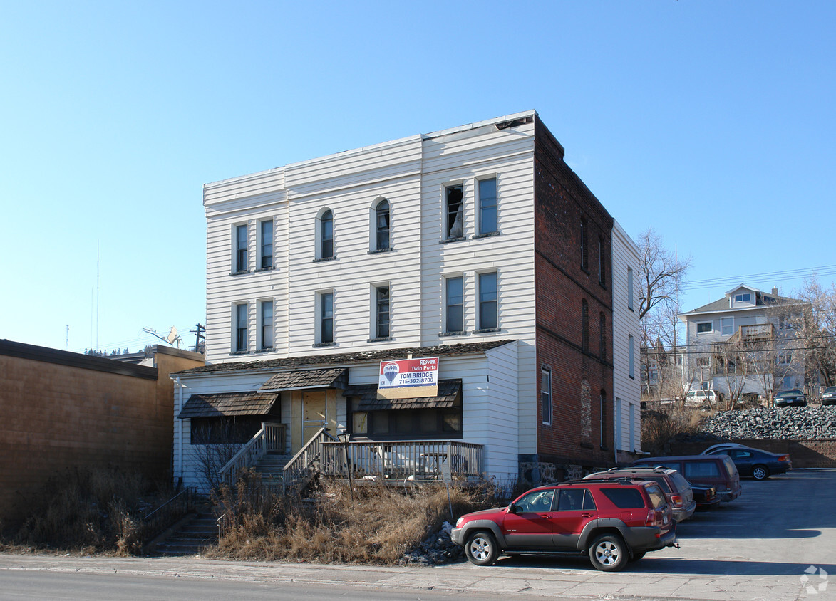 Building Photo - 119 2nd St W