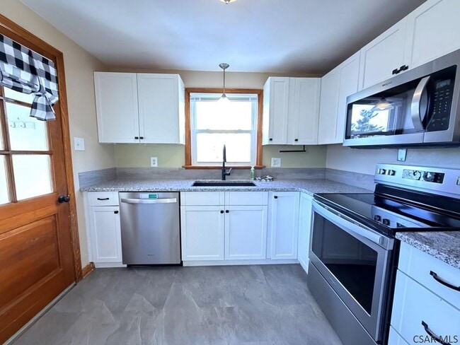 Building Photo - 617 Freedom Ave