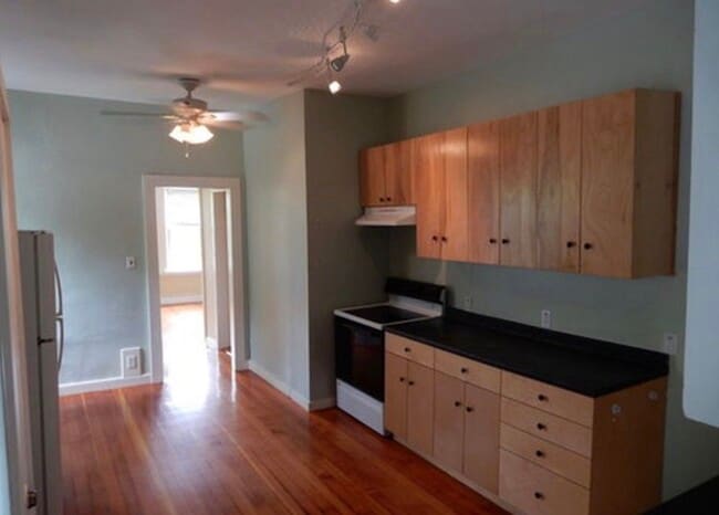 Photo - 410 Old Montague Rd (Amherst, MA) Apartment